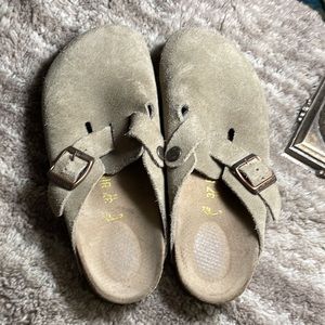 Birkenstock Boston suede clog size 37 which fits a 6-6.5